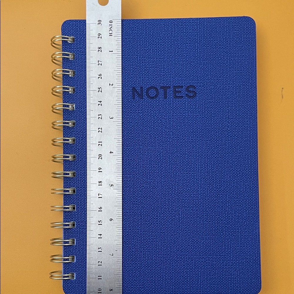 Agatha Notebook - Notes Blue Spiral - Picture 6 of 8